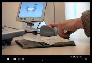 La carte d'embarquement biométrique testée chez Air France (reportage filmé)