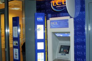 LCL vend six types de contrats en ligne avec signature électronique des particuliers
