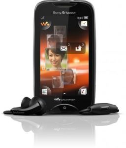 Sony Ericsson présente deux nouveaux mobiles
