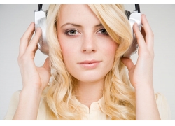 La majorité des Français écoute de la musique en streaming gratuitement