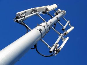 Guerre des antennes à Paris