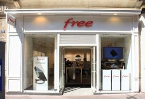 Free ouvre son premier Free Center, boutique de 640m² à Paris