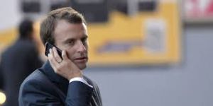 Macron obtient des engagements, y compris de Numericable-SFR, sur le très haut débit